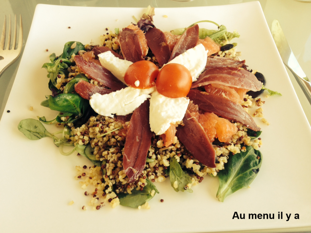 Salade magret de canard, quinoa, pamplemousse - Au menu il y a